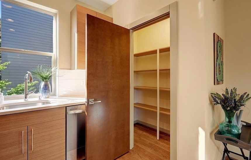 709 15th Ave - Photo 5 of 26
