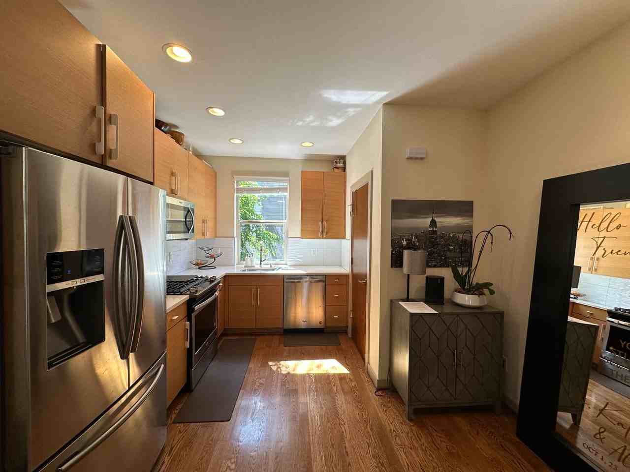 709 15th Ave - Photo 7 of 26