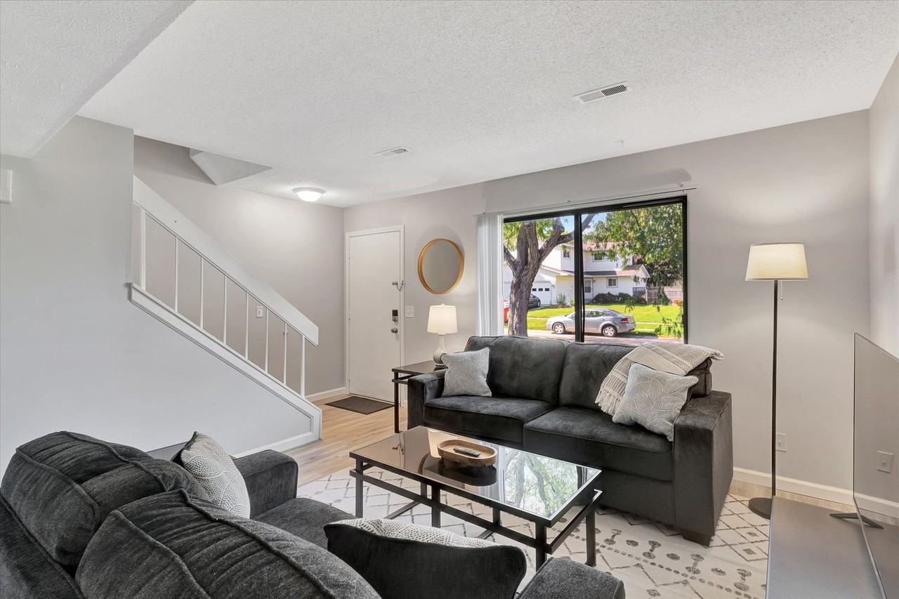 2406 Leeper Dr - Photo 7 of 29