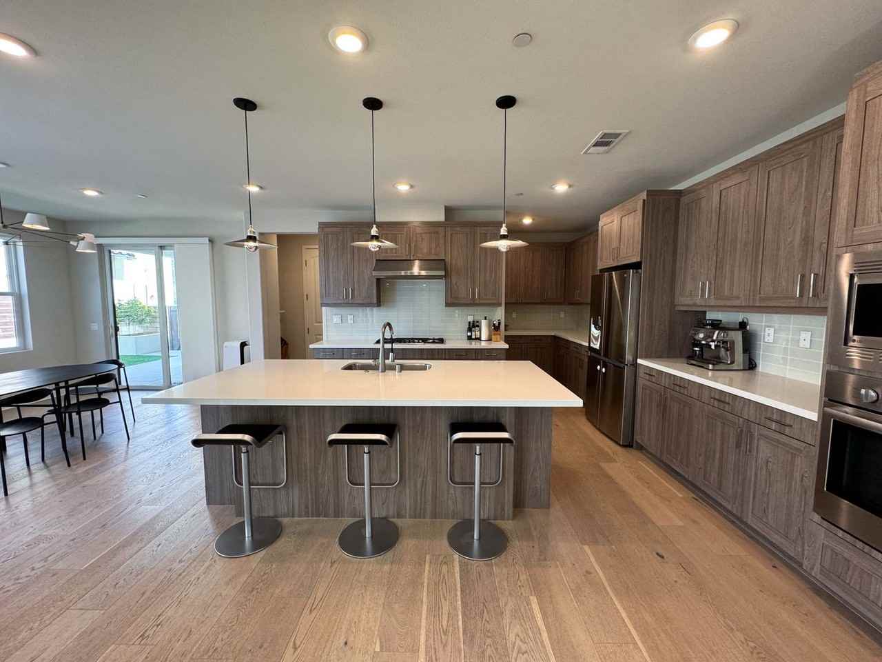 6620 Solterra Vista Pkwy - Photo 7 of 32