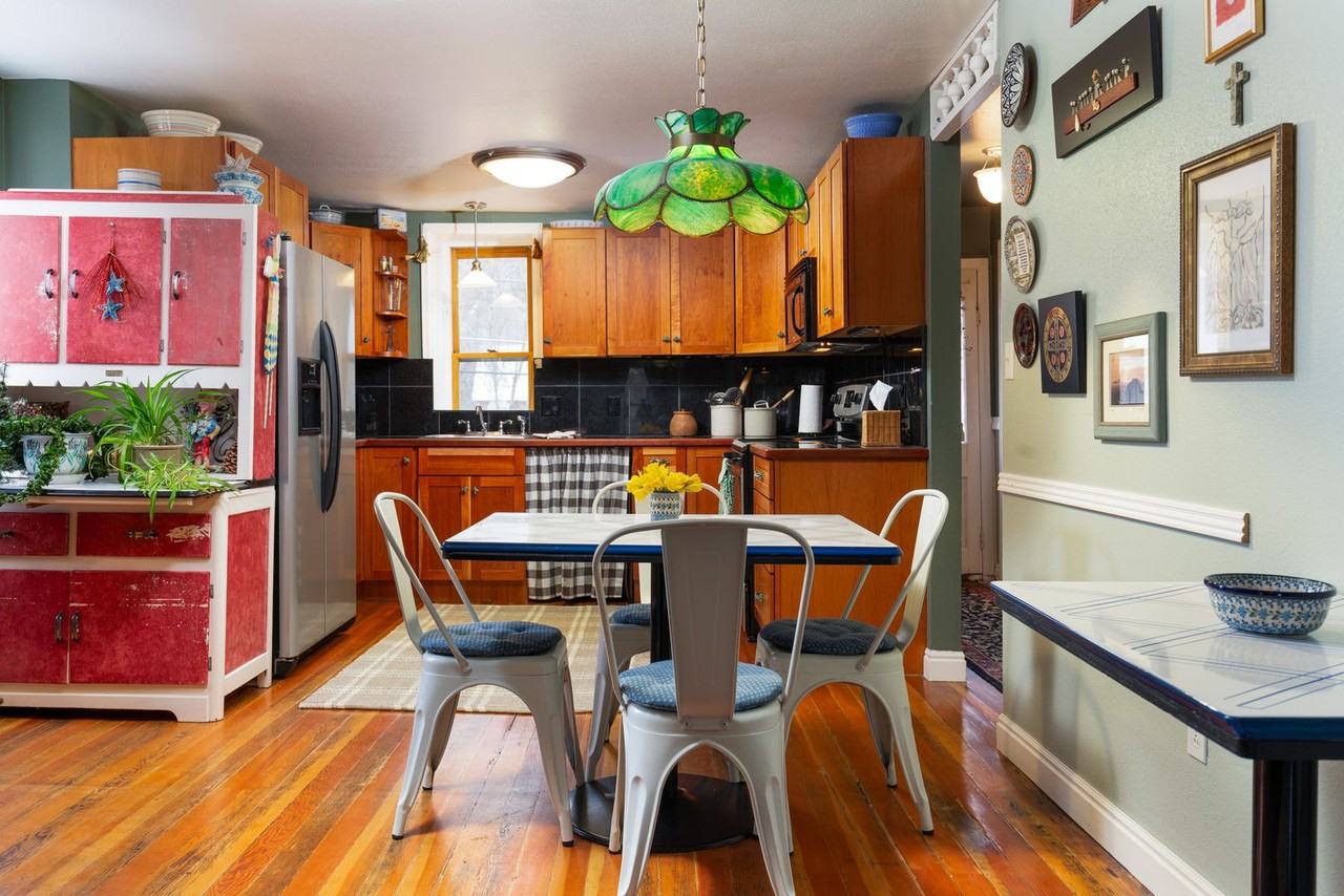 316 W Main St - Photo 2 of 14