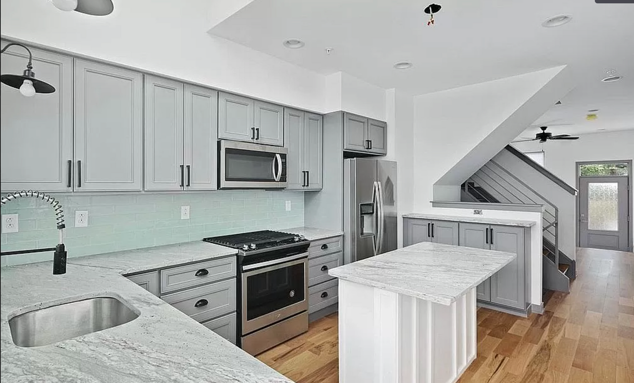 2646 Janney St - Photo 2 of 19