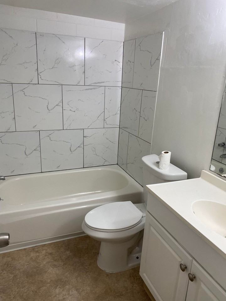 3913 Soranno Ave #B - Photo 2 of 6