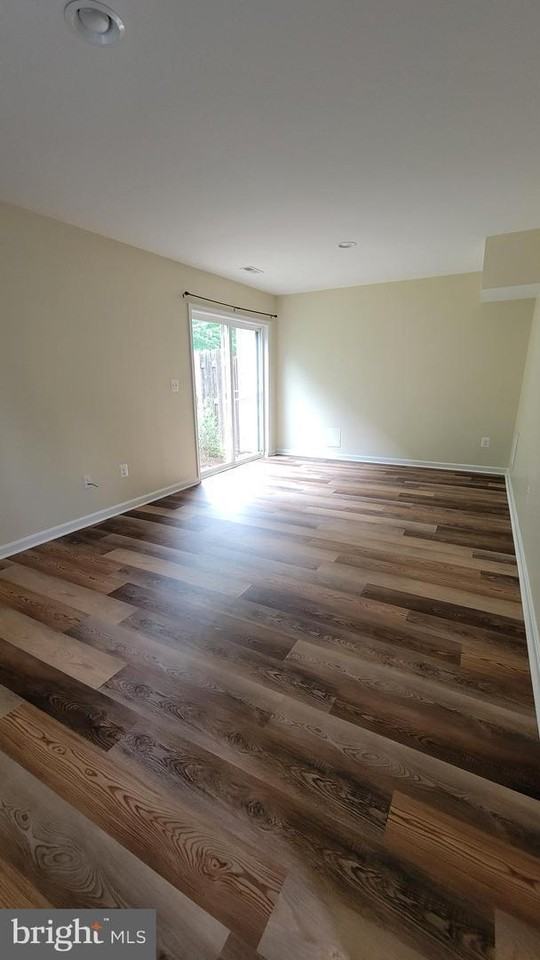 2360 Silver Fox Way - Photo 2 of 13