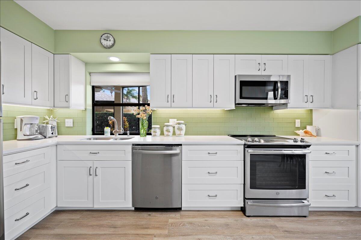 17053 Waterbend Dr #133 - Photo 3 of 23