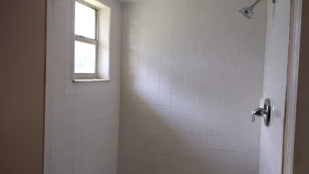 1348 W Evans Cir #B - Photo 7 of 24