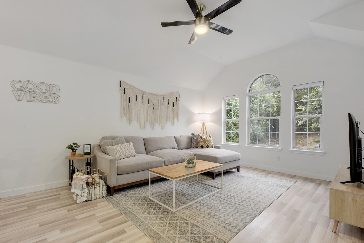 5225 Walnut Grove Ct #NA