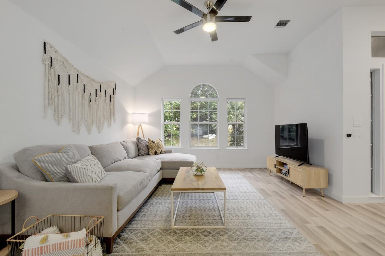 5225 Walnut Grove Ct #NA - Photo 6 of 23