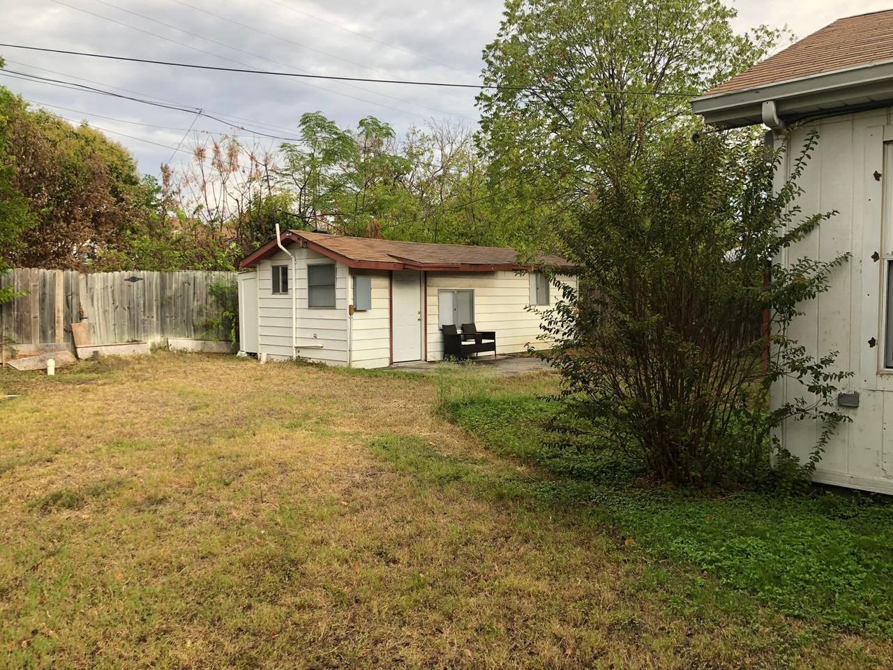903 Conder St - Photo 3 of 23