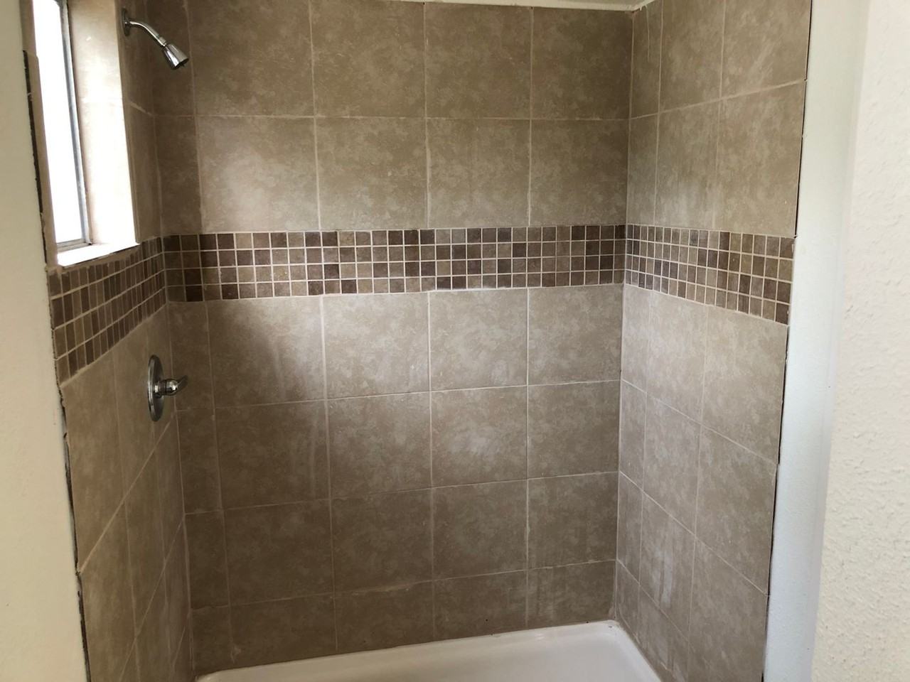 903 Conder St - Photo 6 of 23