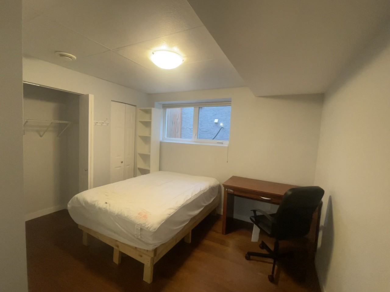 673 Silverstone Avenue - Photo 2 of 2