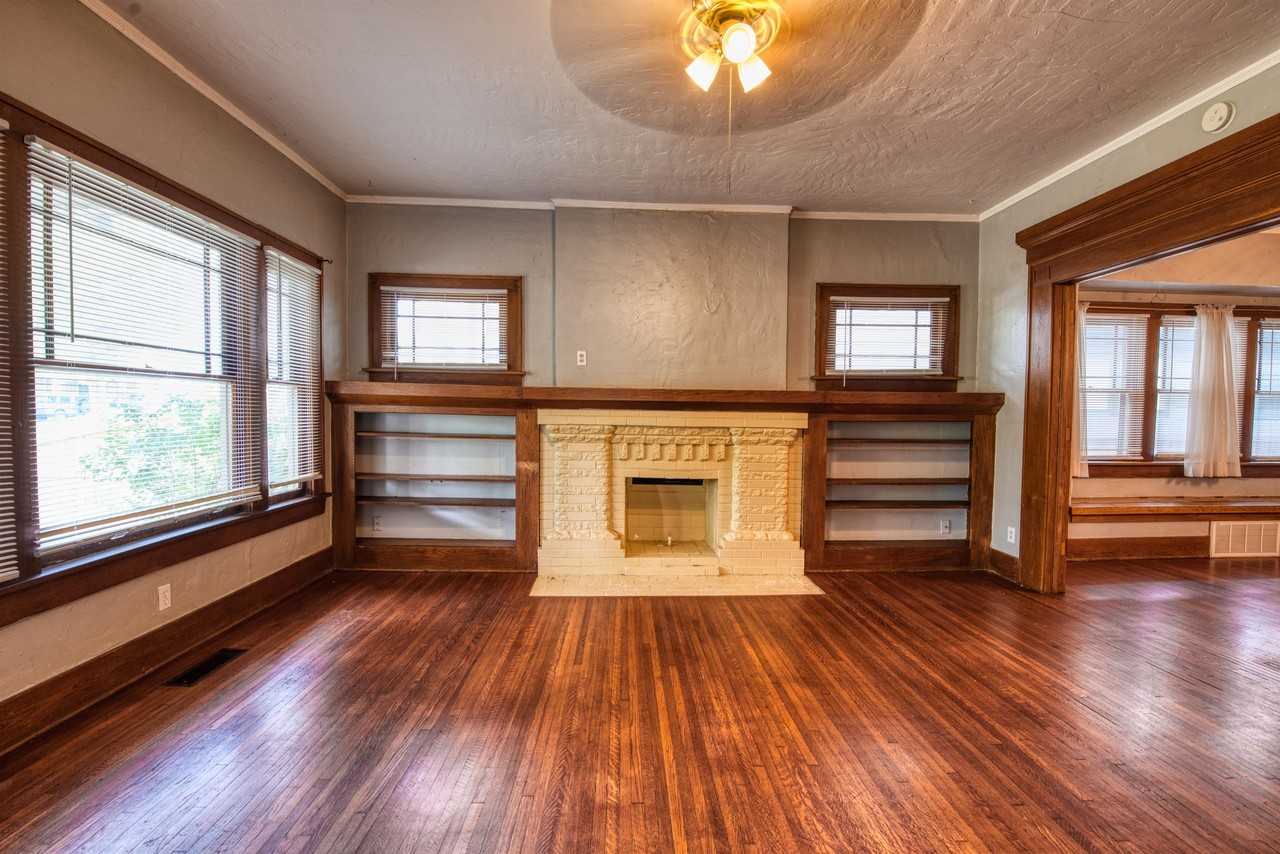 1201 Nw 40th St #1 - Photo 5 of 26