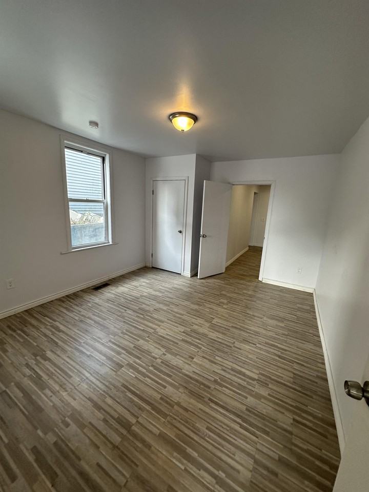 153 Ward St #1 - Photo 6 of 15