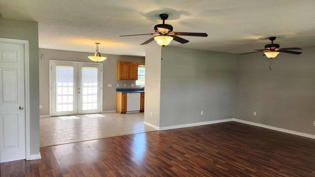 595 Stone Dam Rd - Photo 2 of 22