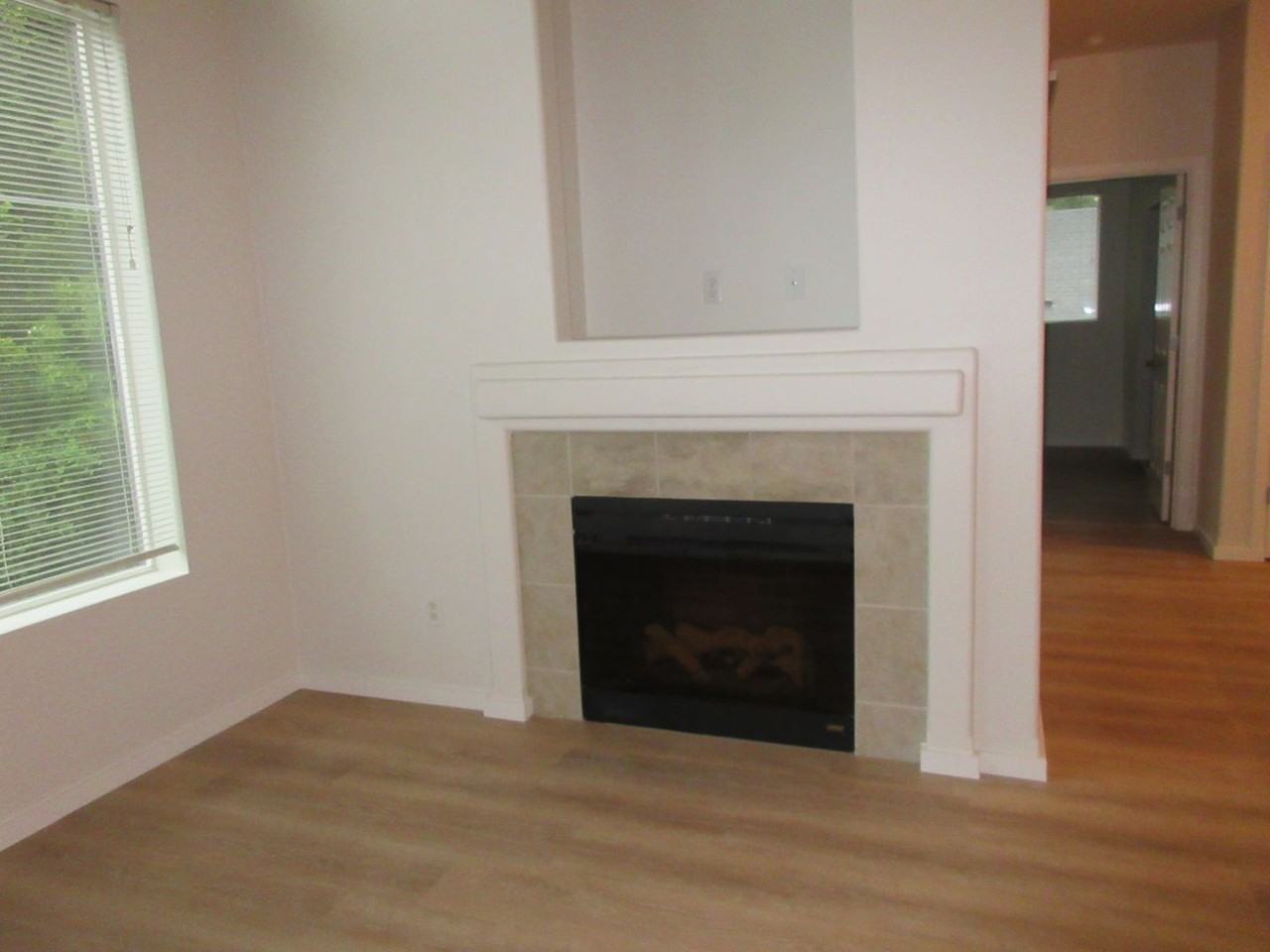 2558 Mitchell Ave - Photo 7 of 19