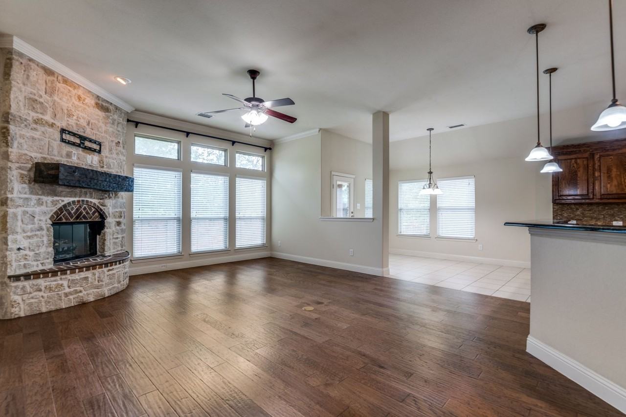 9555 Crown Ridge Drive - Photo 2 of 25