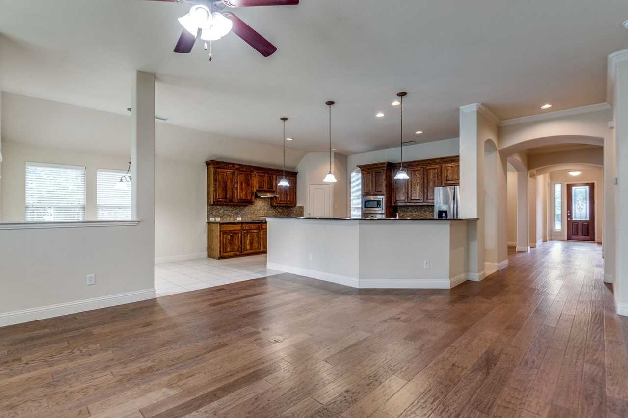 9555 Crown Ridge Drive - Photo 3 of 25