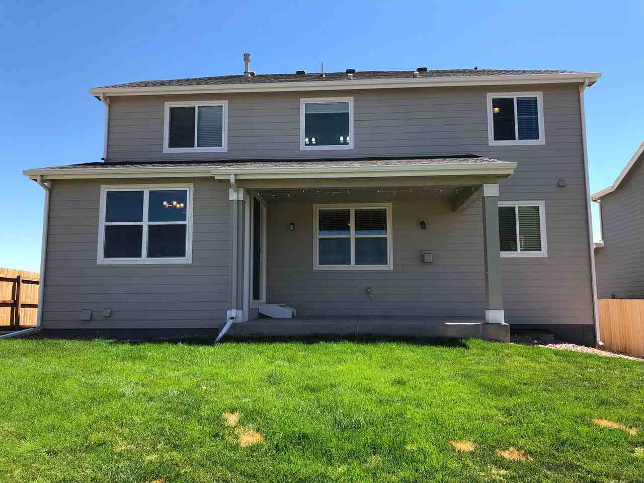 6996 Tullamore Dr - Photo 3 of 42