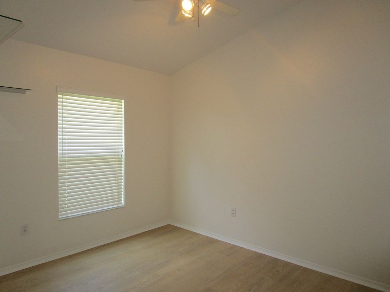 5823 Meadowpark Pl - Photo 7 of 14