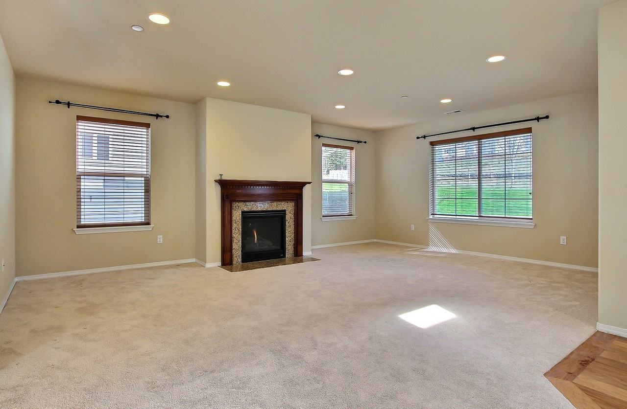 3573 Hoffman Hill Blvd - Photo 5 of 15