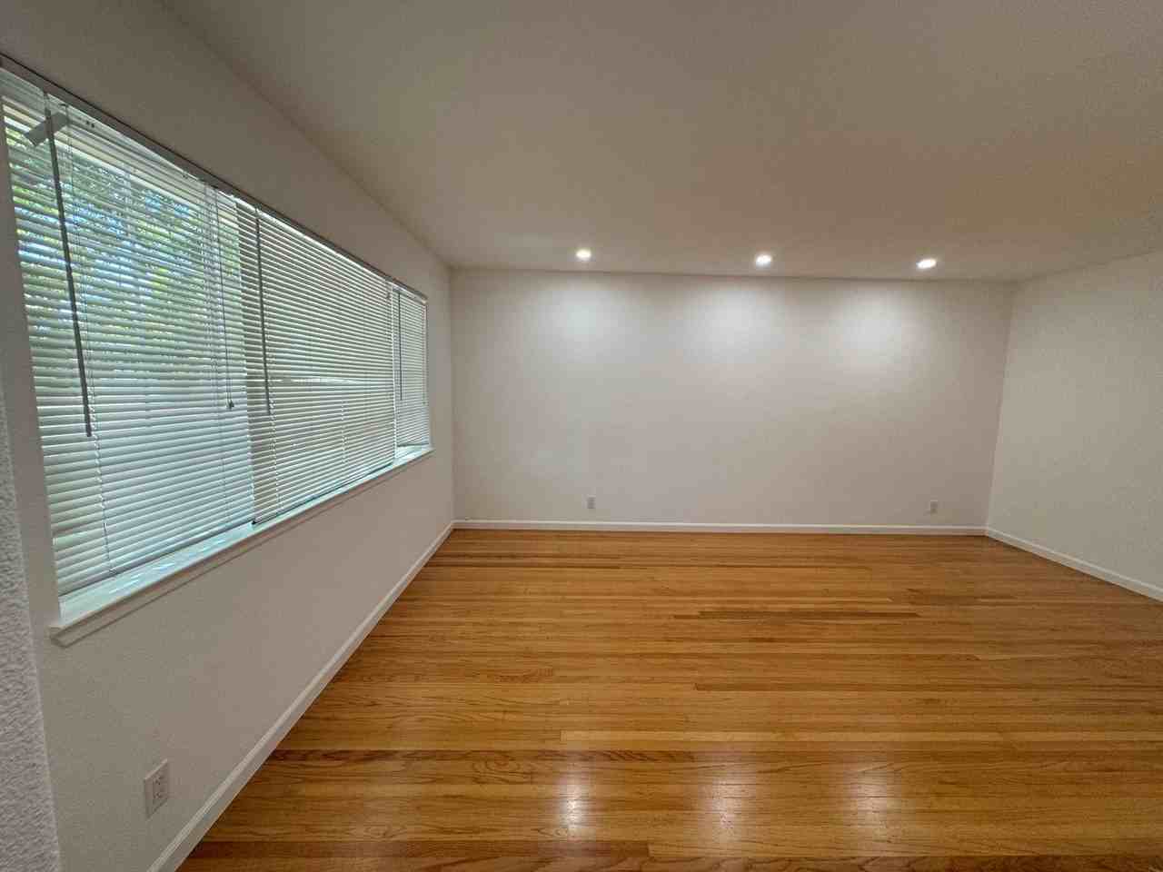 4475 Gertrude Dr - Photo 2 of 19