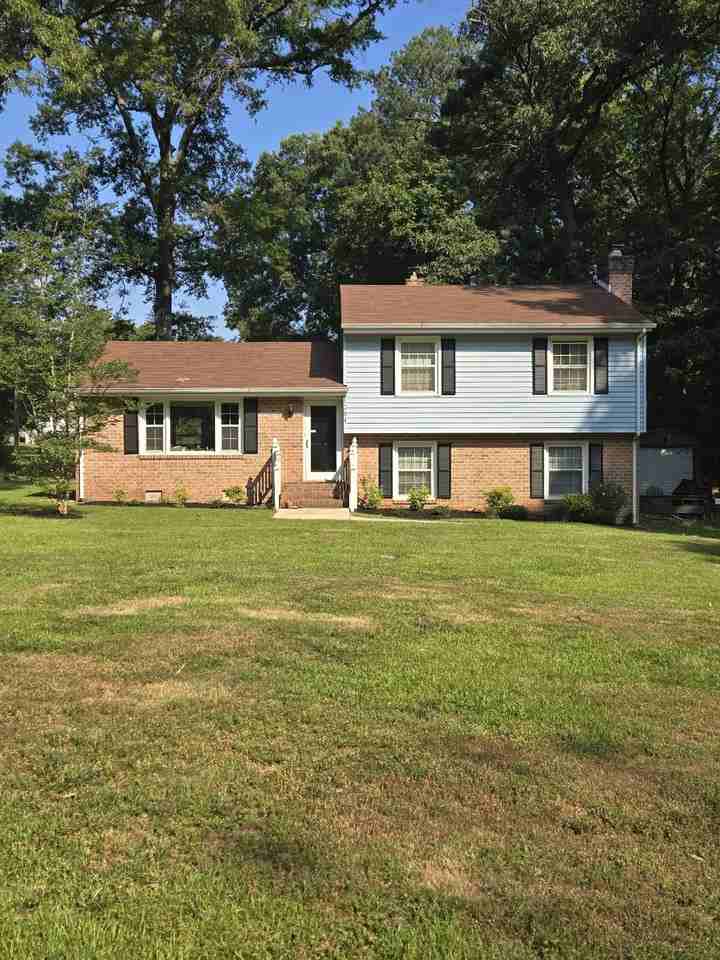 1204 Hatteras Rd - Photo 2 of 17