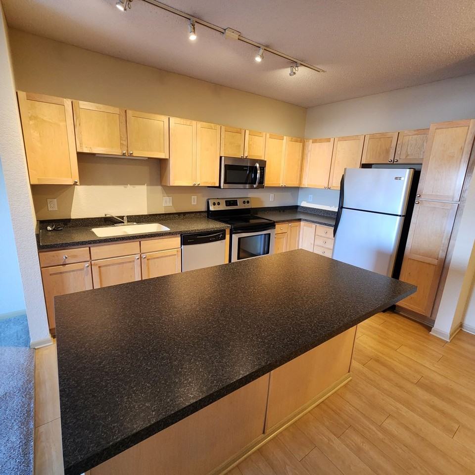 36th & Hwy 100 #512 - Photo 2 of 17