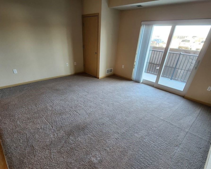 36th & Hwy 100 #512 - Photo 7 of 17