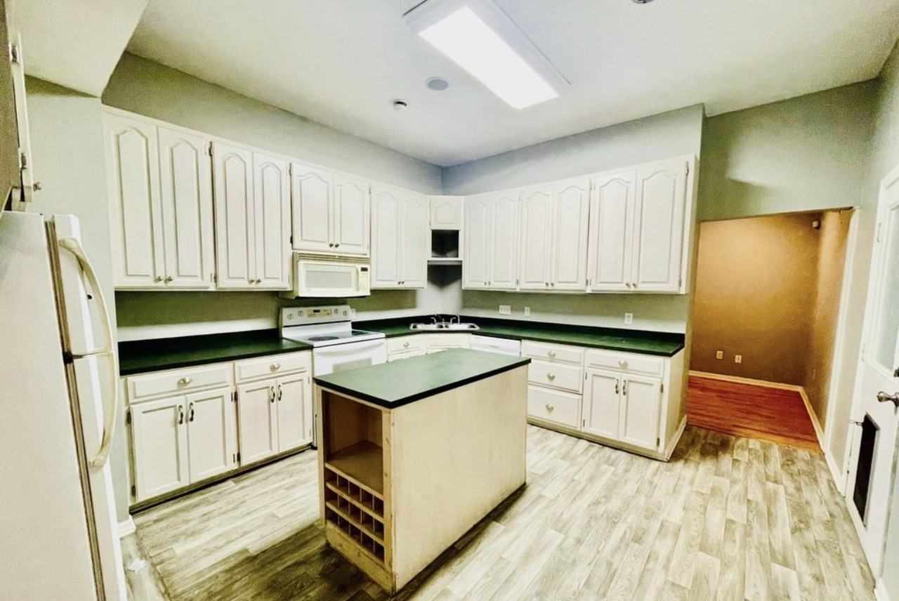 2328 Poplar Springs Dr #NA - Photo 3 of 7