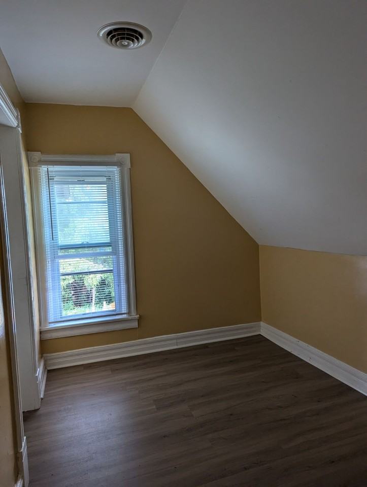86 West St #2 - Photo 3 of 6