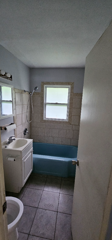 3034 E 60th St - Photo 3 of 6