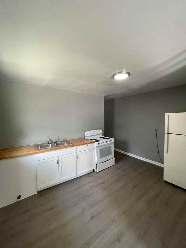 1912 Walker Ave - Photo 3 of 8