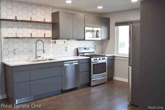 607 Cherry Ave - Photo 3 of 20