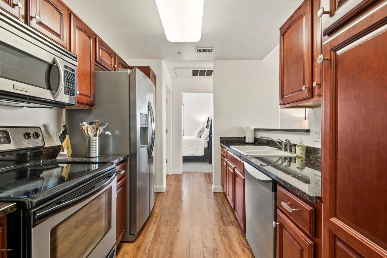 2550 East River Road #13306 - Photo 7 of 25