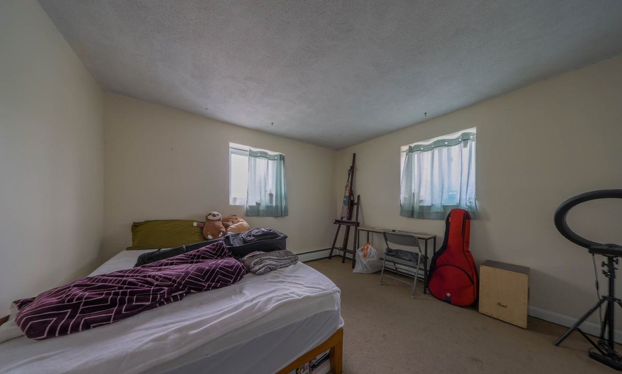 14 Bryon Rd - Photo 2 of 10