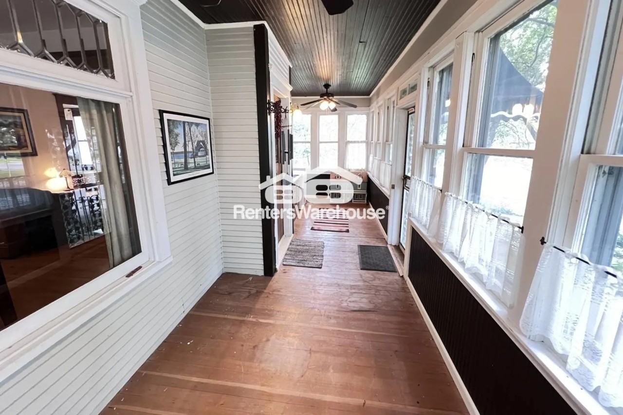 4649 Xerxes Ave S - Photo 3 of 27