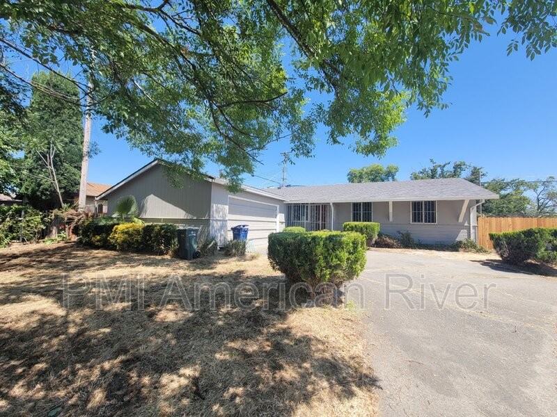 2187 Montecito Way - Photo 2 of 18