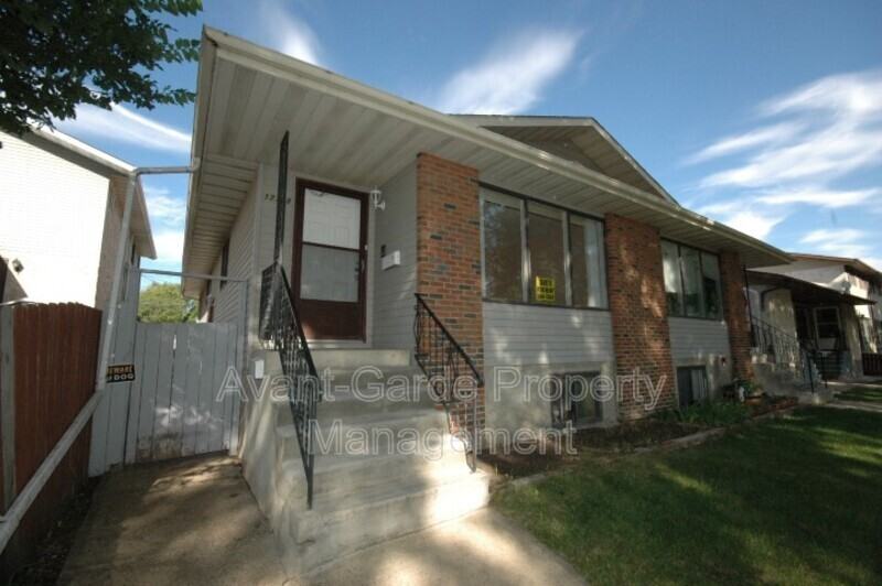 12208 77 St Nw - Photo 2 of 22