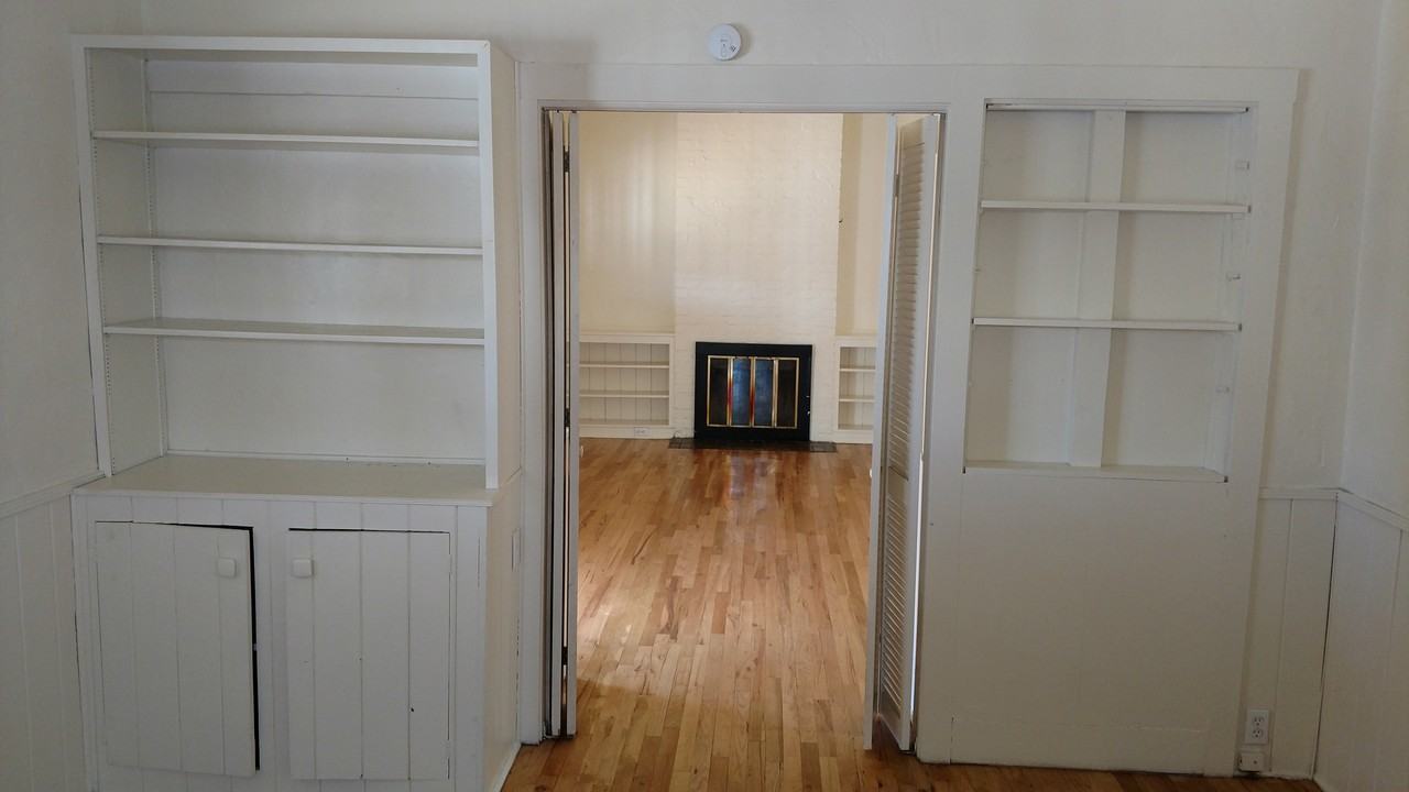 405 Girard Blvd Se - Photo 3 of 28