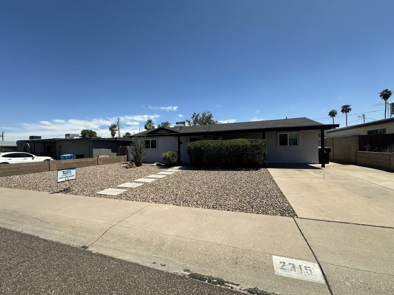 2315 E Marmora St - Photo 2 of 32
