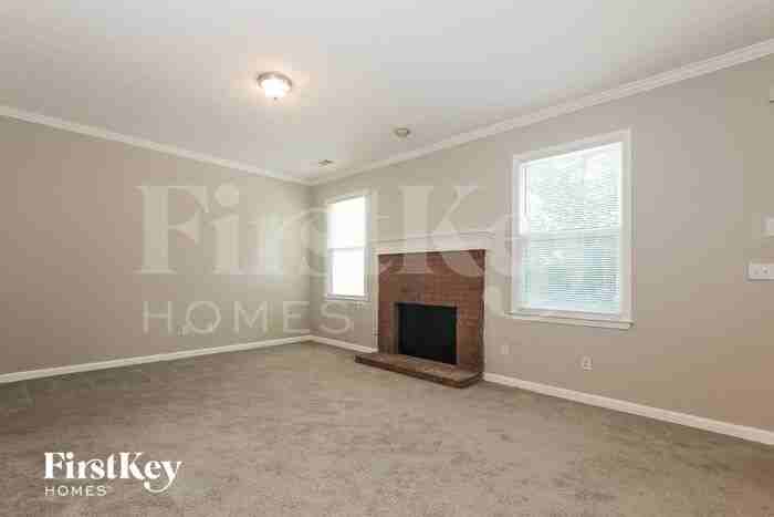 1713 Taylor Ave - Photo 2 of 16