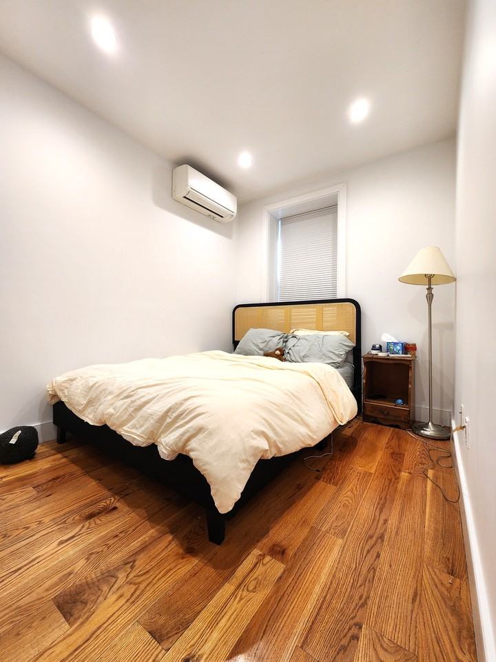 127 E 36th St #2A - Photo 4 of 6