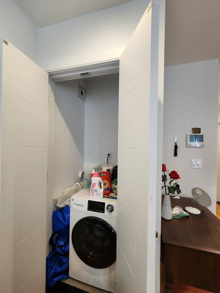 127 E 36th St #2A - Photo 5 of 6