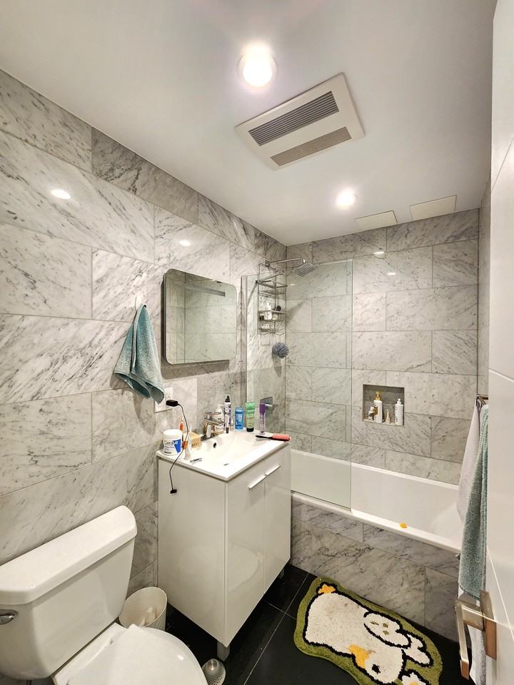 127 E 36th St #2A - Photo 6 of 6