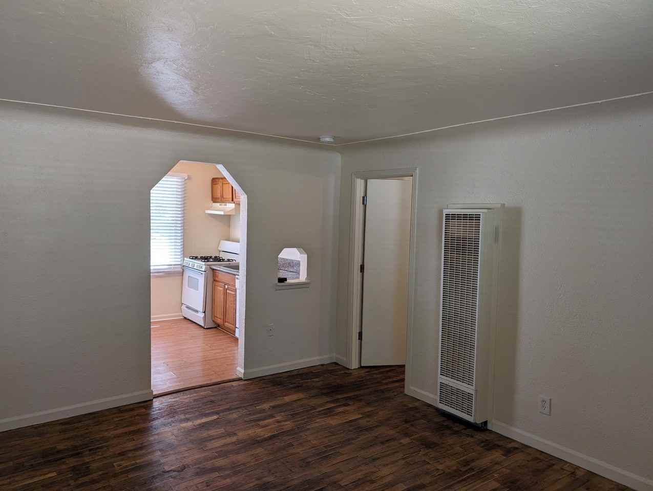 1758 Paris St - Photo 7 of 17