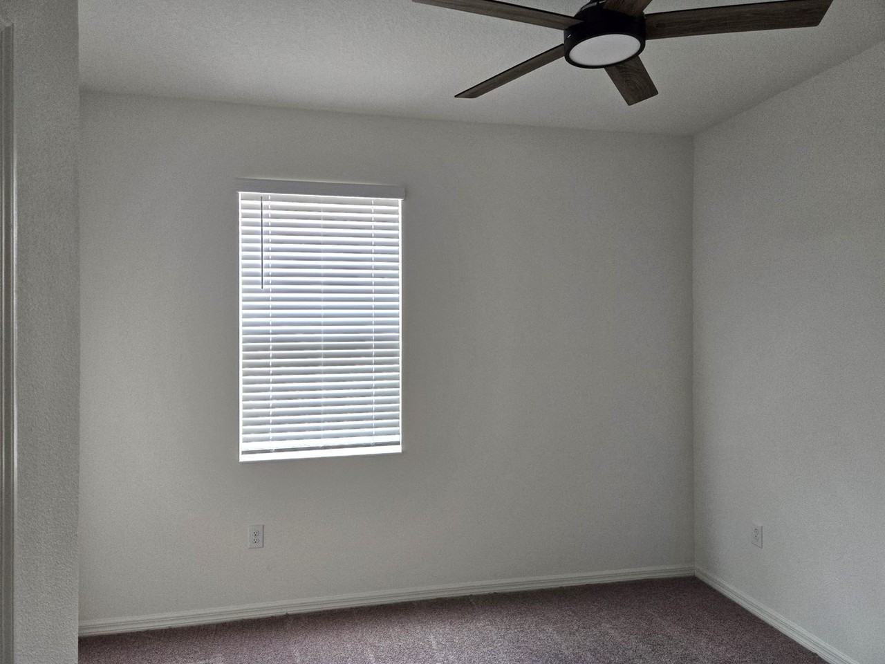 3064 Sanctuary Dr - Photo 5 of 29