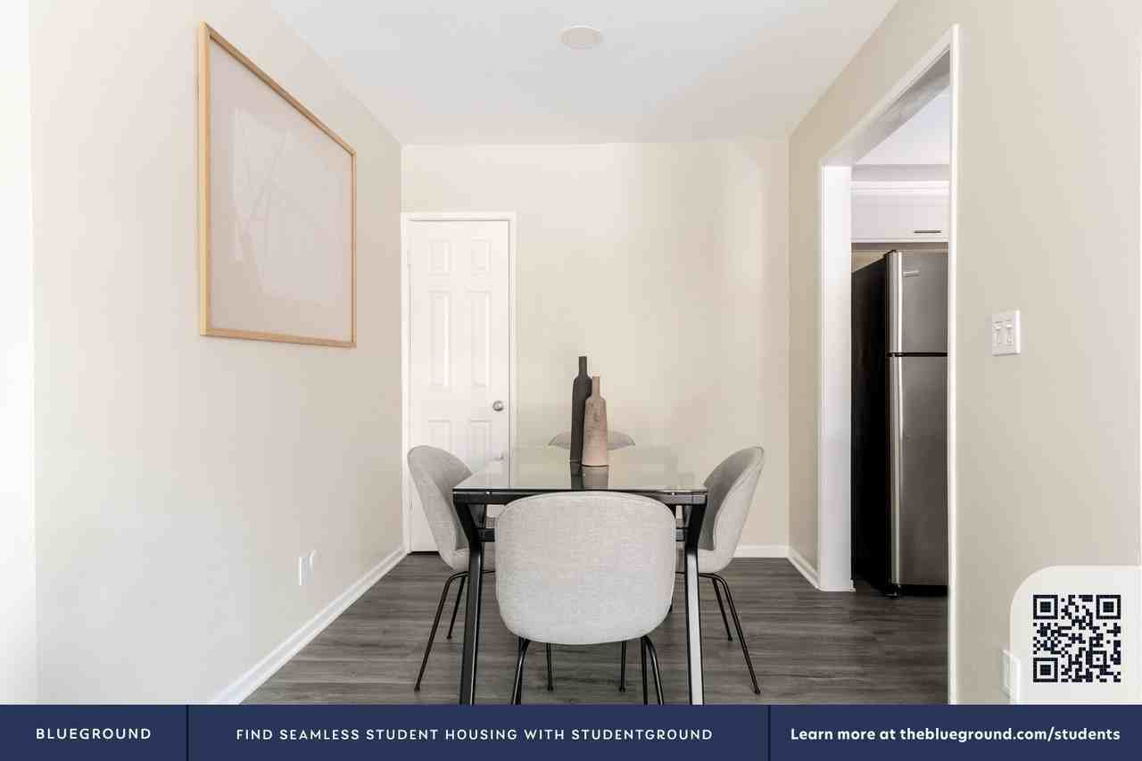 312 South Willaman Drive - Photo 7 of 40