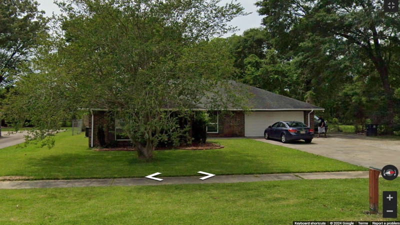 13123 Stone Dr - Photo 2 of 3