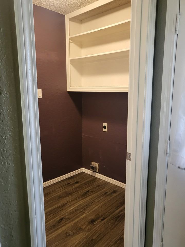 5928 Chisholm Trl #NA - Photo 2 of 24