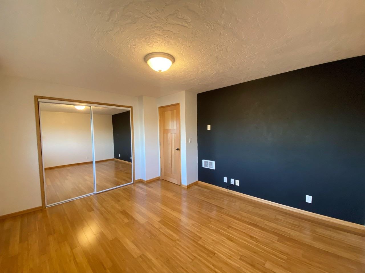 1555 Fetters Loop #1555 - Photo 2 of 18